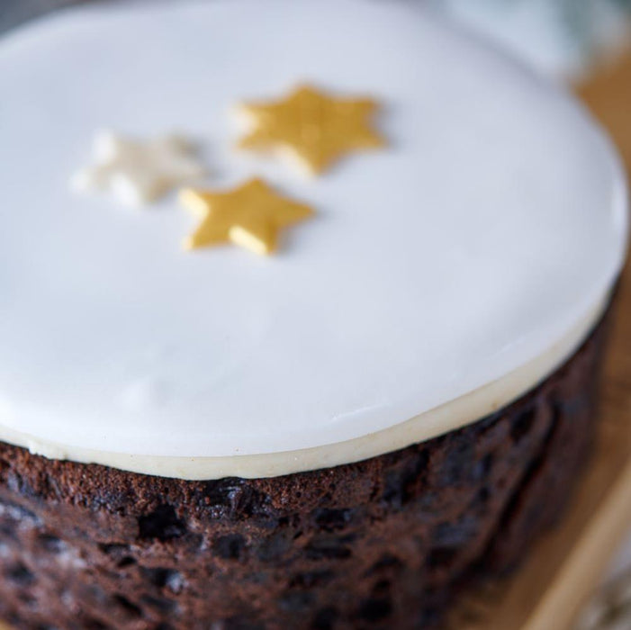 Iced Top Christmas Cake- Round - The Original Cake Company