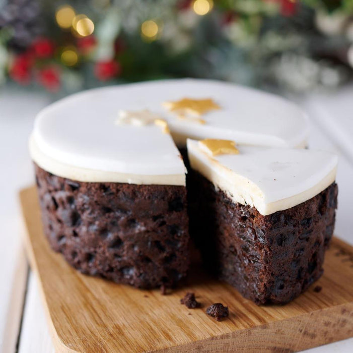 Iced Top Christmas Cake- Round - The Original Cake Company