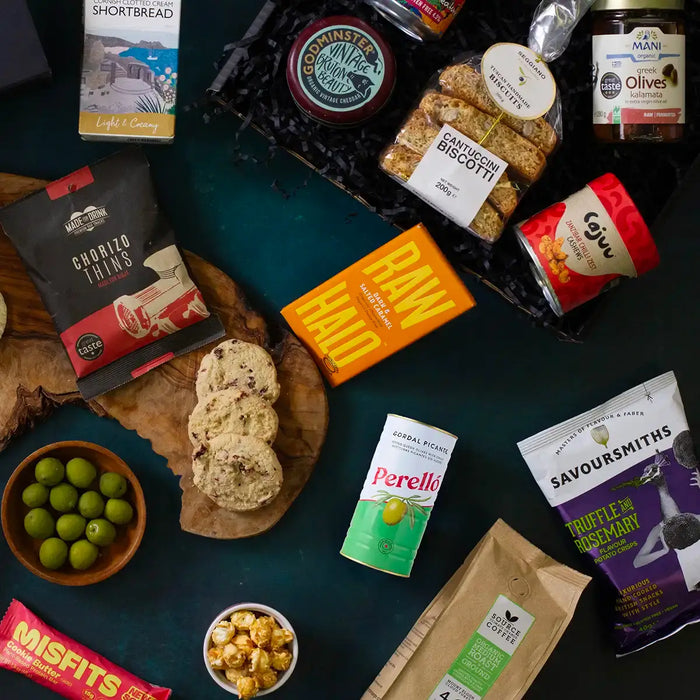 Premium Discovery Club Food Gift Subscription by FodaBox